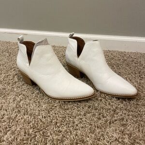 BEAST FASHION White Leather Cutout Ankle Booties